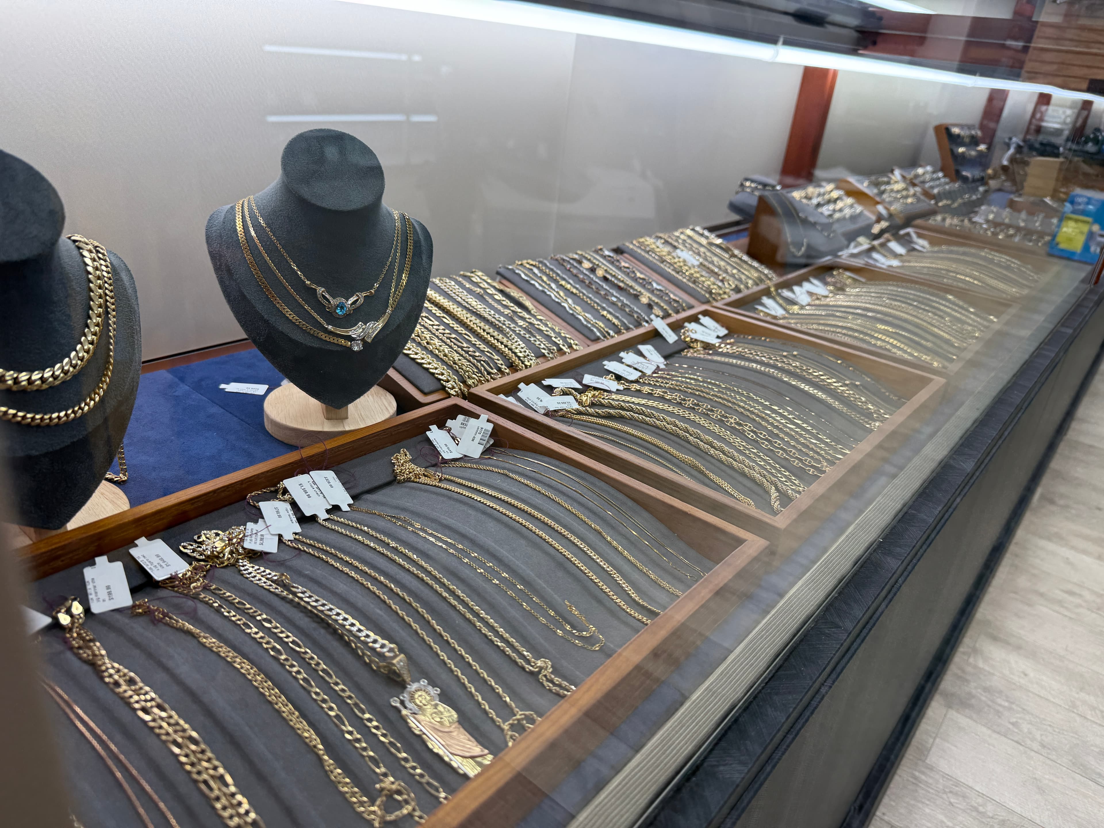 International Pawn Orlando store interior
